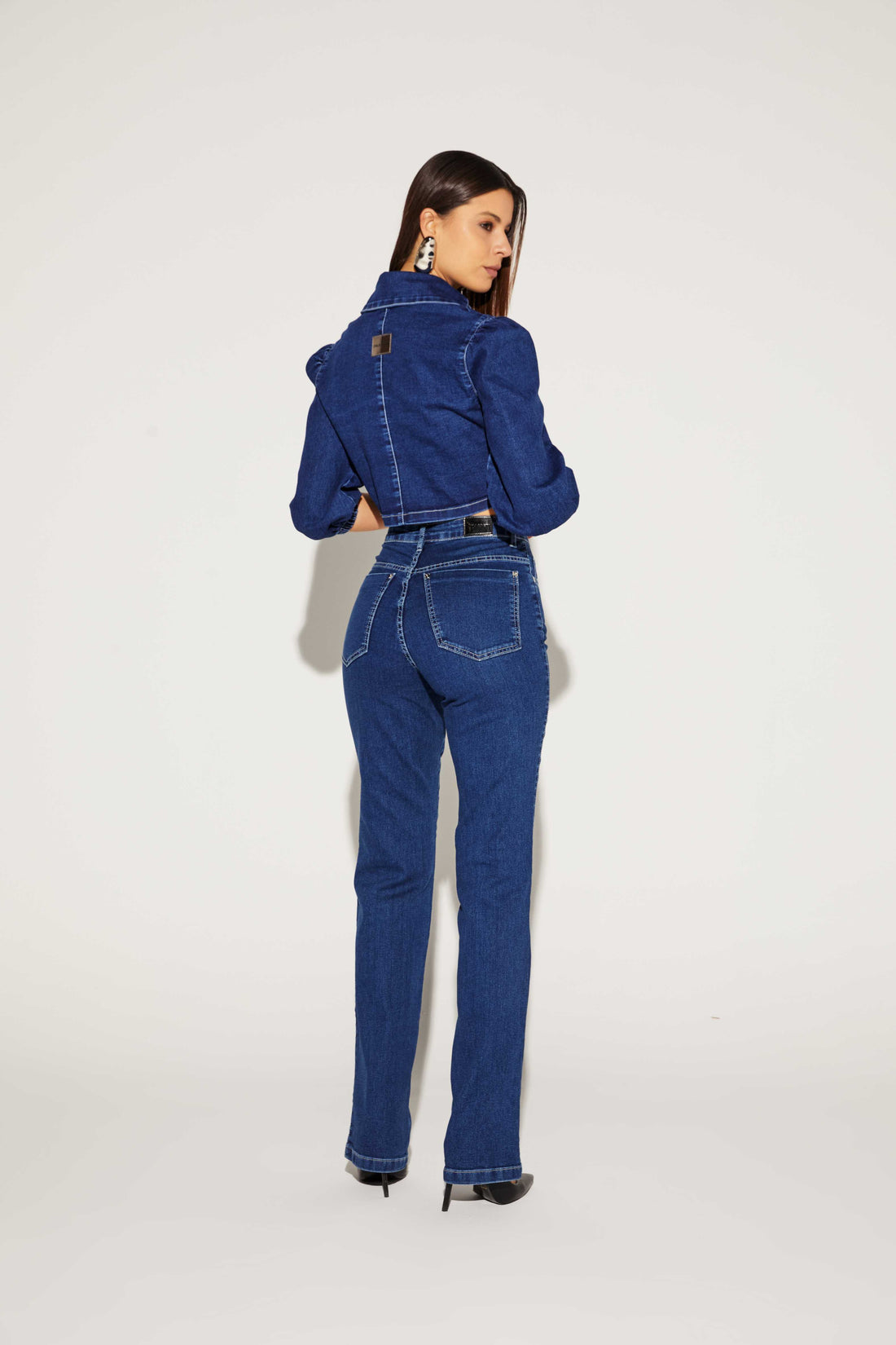 CALÇA FEMININA RETA TRADICIONAL JEANS ONCA PRETA