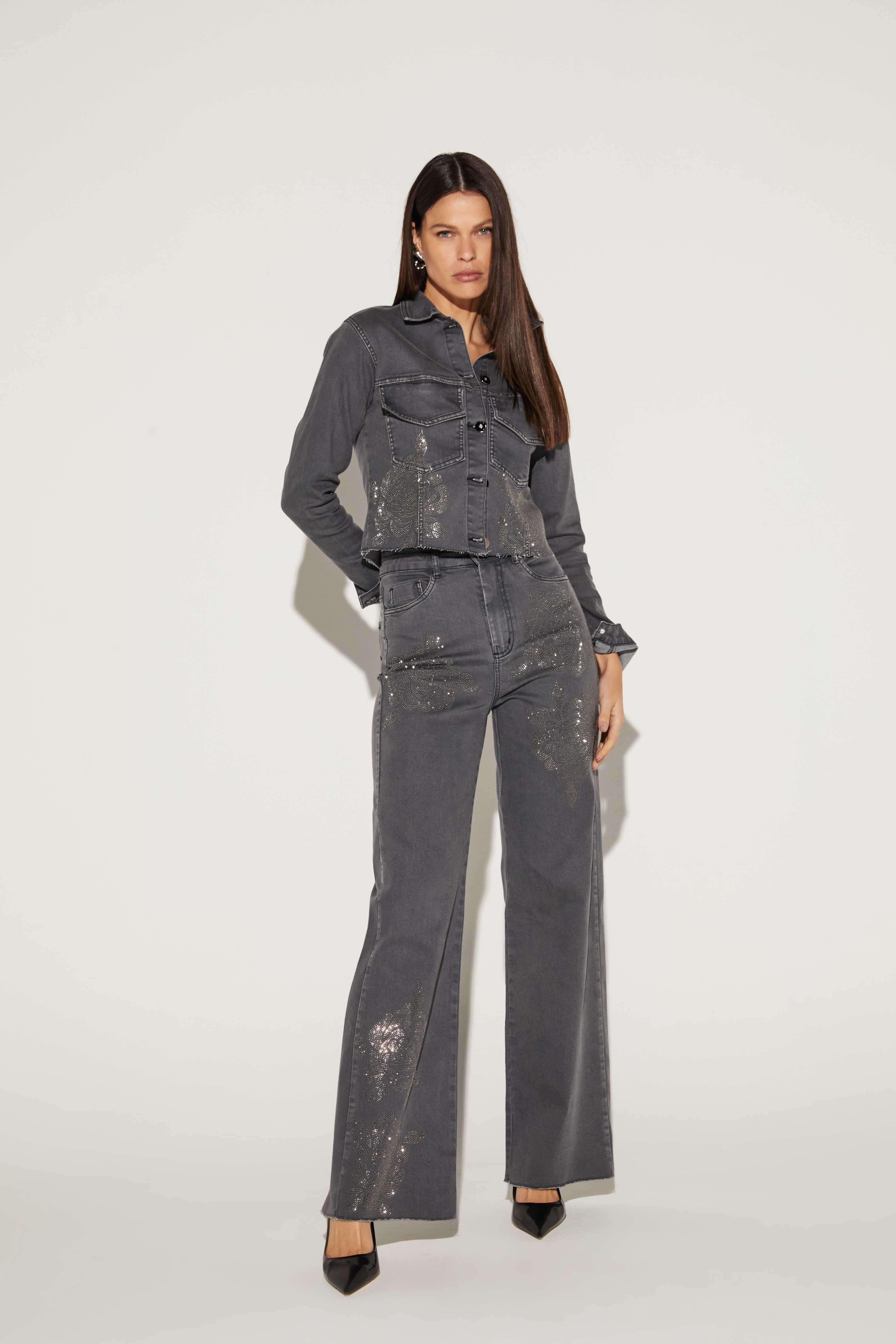 JAQUETA FEMININA TRADICIONAL COM STRASS JEANS ONCA PRETA
