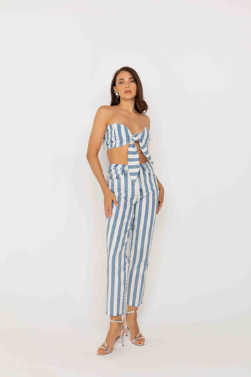 TOP AMARRAÇÃO FRONTAL JEANS ONCA PRETA