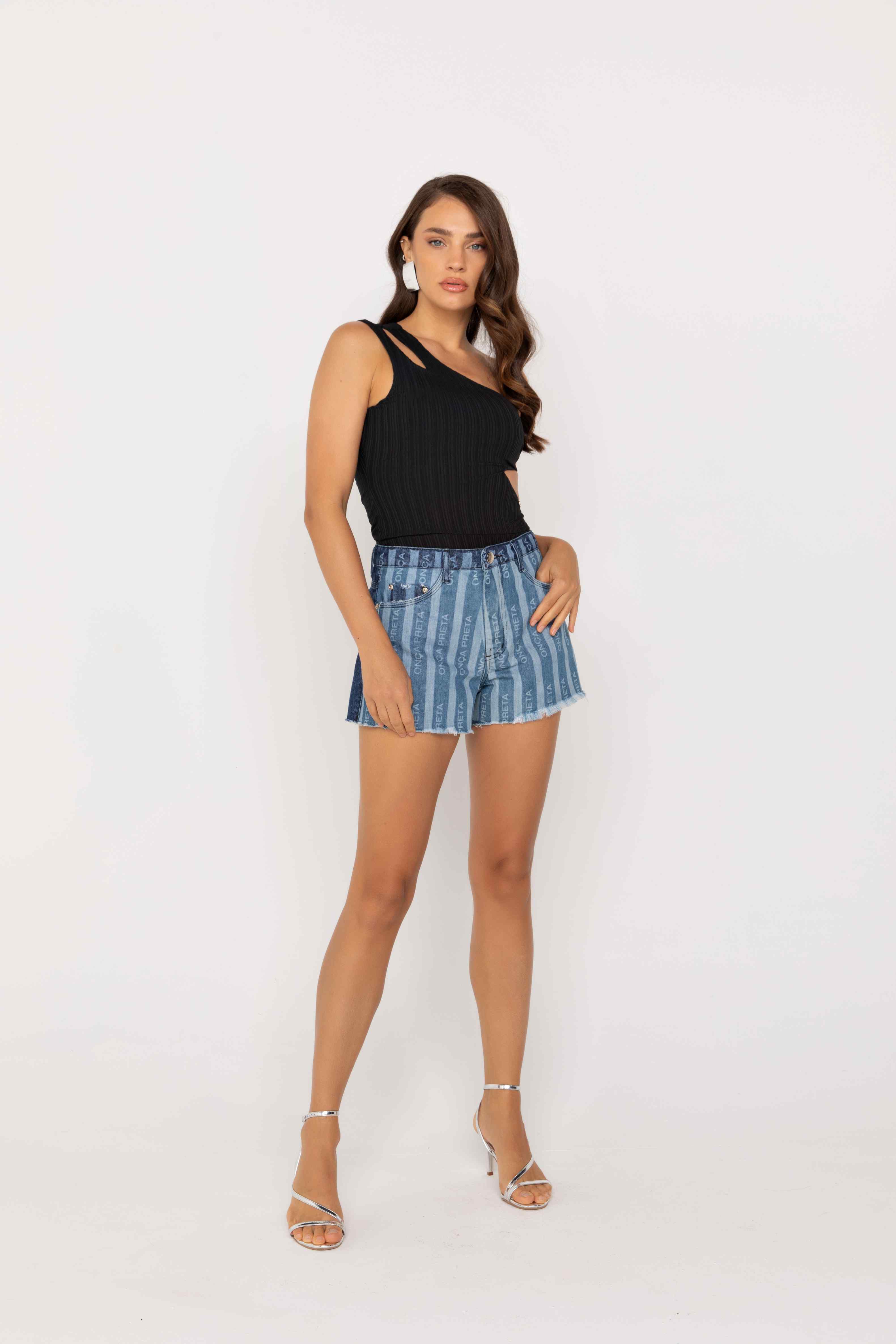 BODY ASSISMETRICO ONCA PRETA