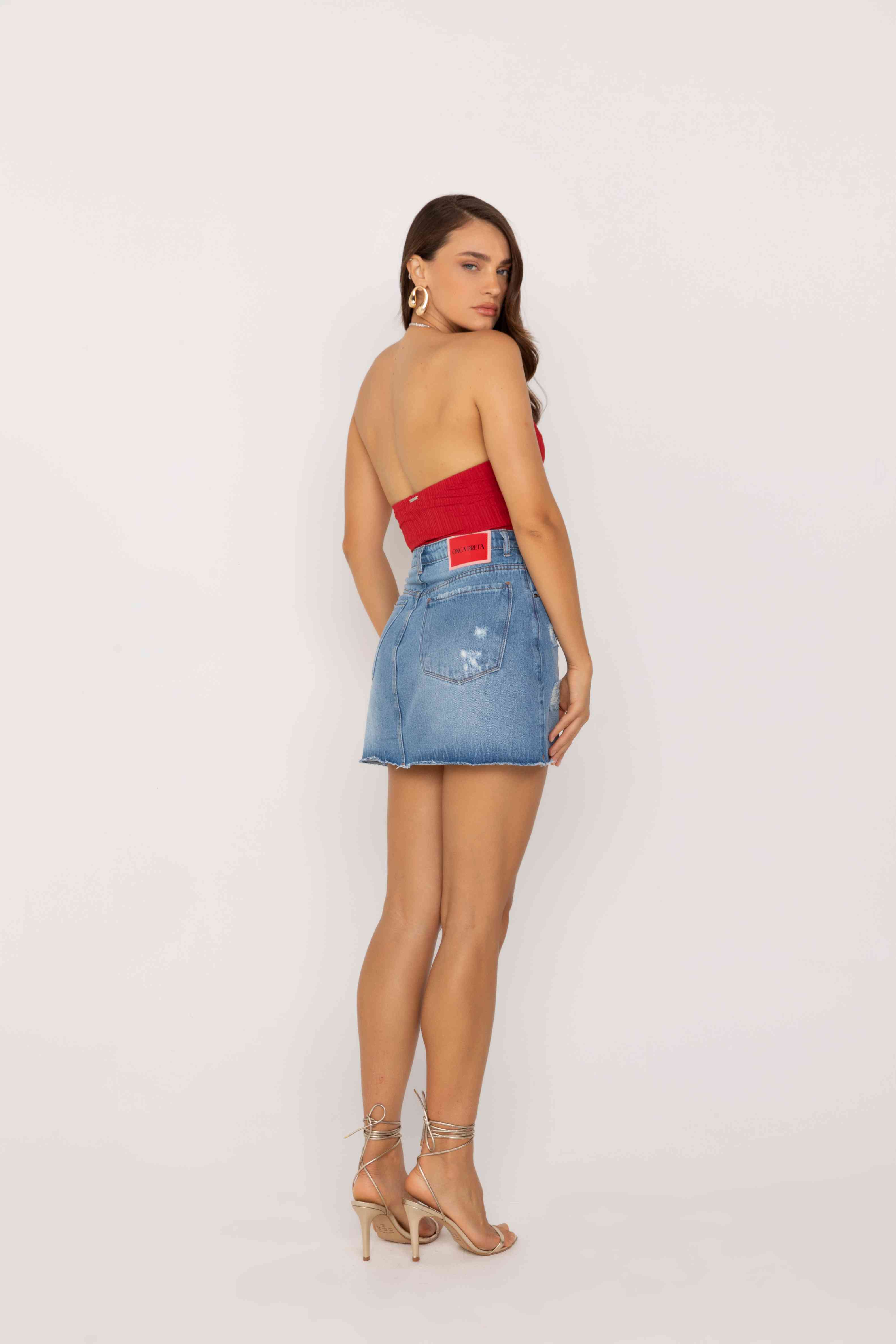 BLUSA DE ALCA ONCA PRETA