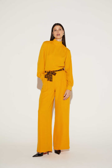 BLUSA FEMININA AMARRAÇÃO GOLA ONCA PRETA