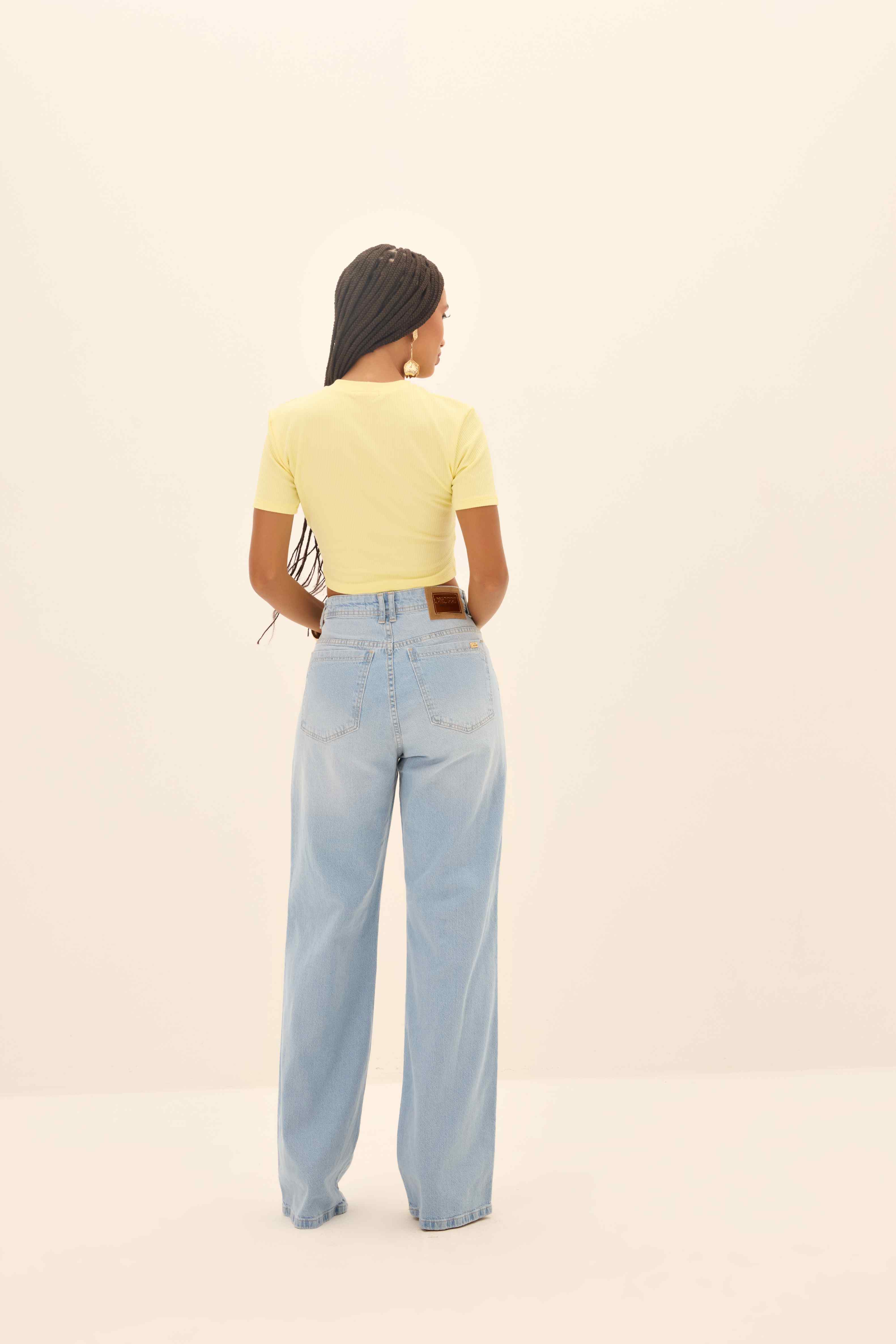 BLUSA FEMININA CROPPED DECOTE GOTA ONCA PRETA