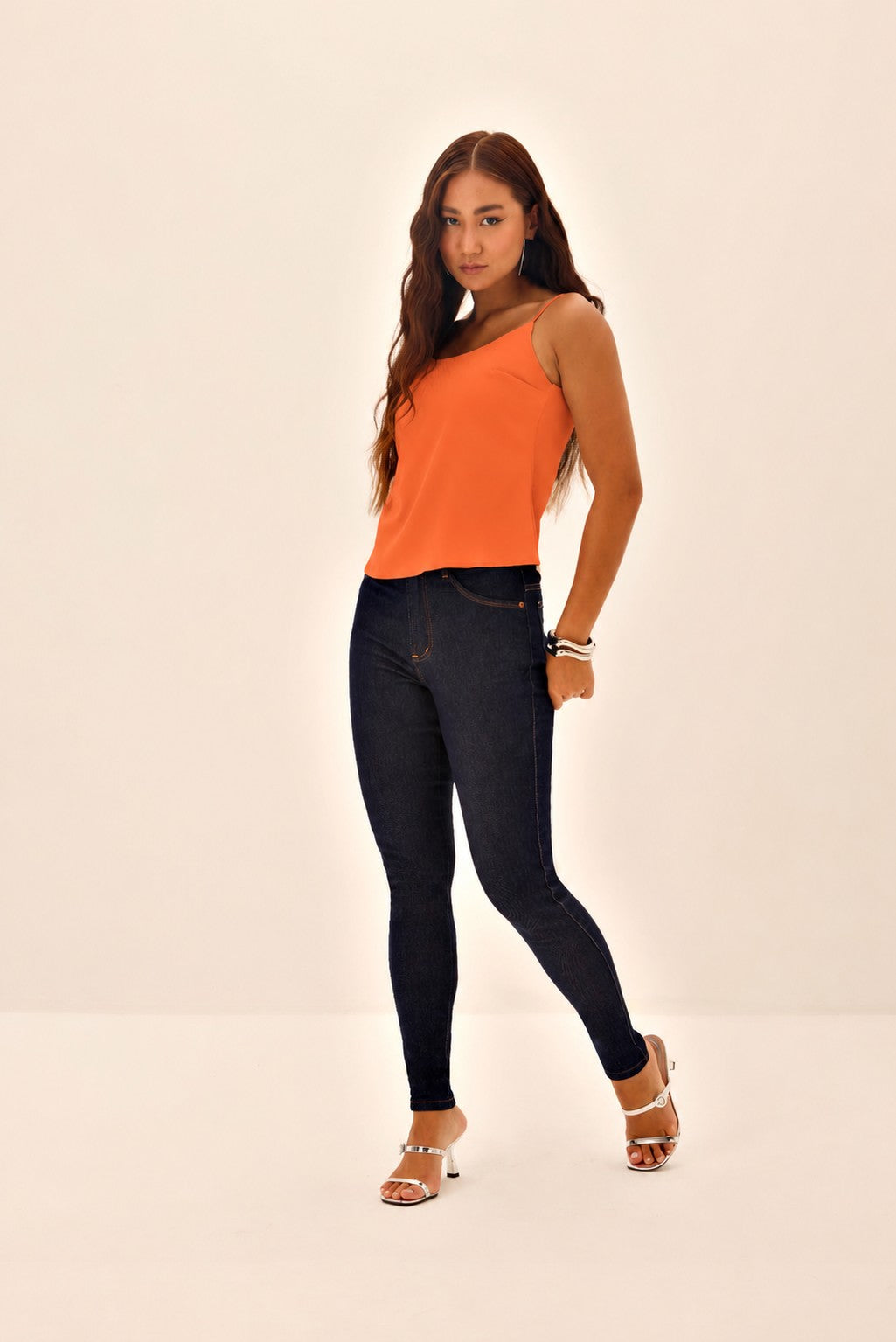 BLUSA FEMININA ALÇA DE STRASS
