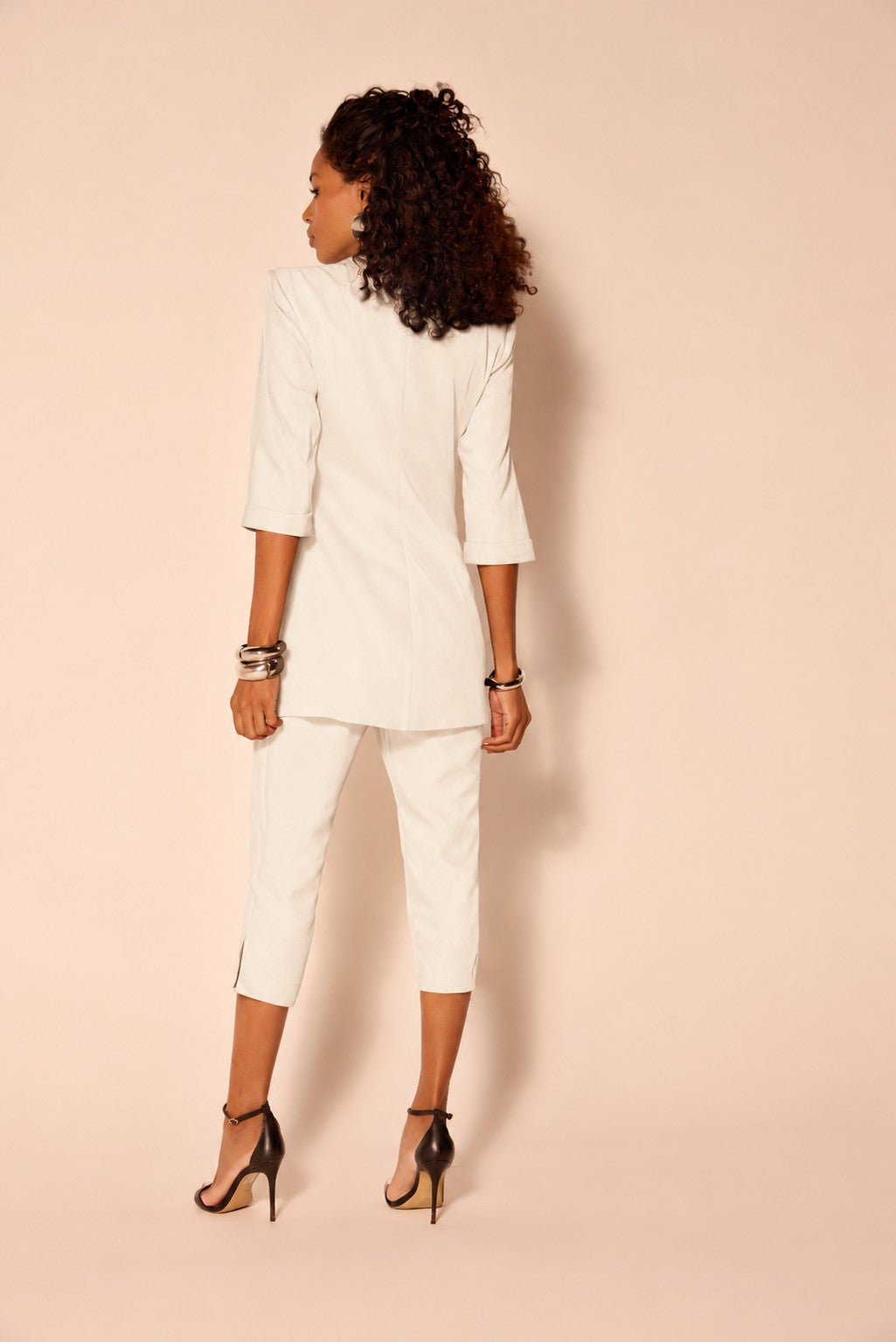 BLAZER FEMININO ALFAIATARIA BASICO ONCA PRETA