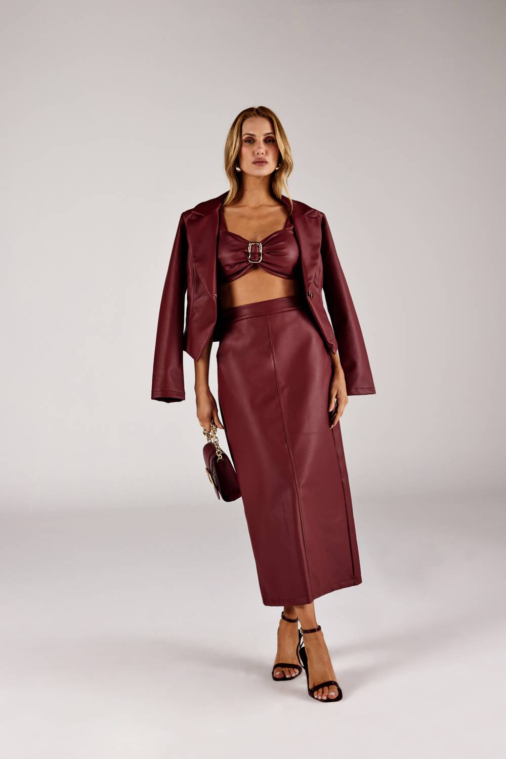 BLAZER FEMININO TRANSPASSADO COURO ONÇA PRETA
