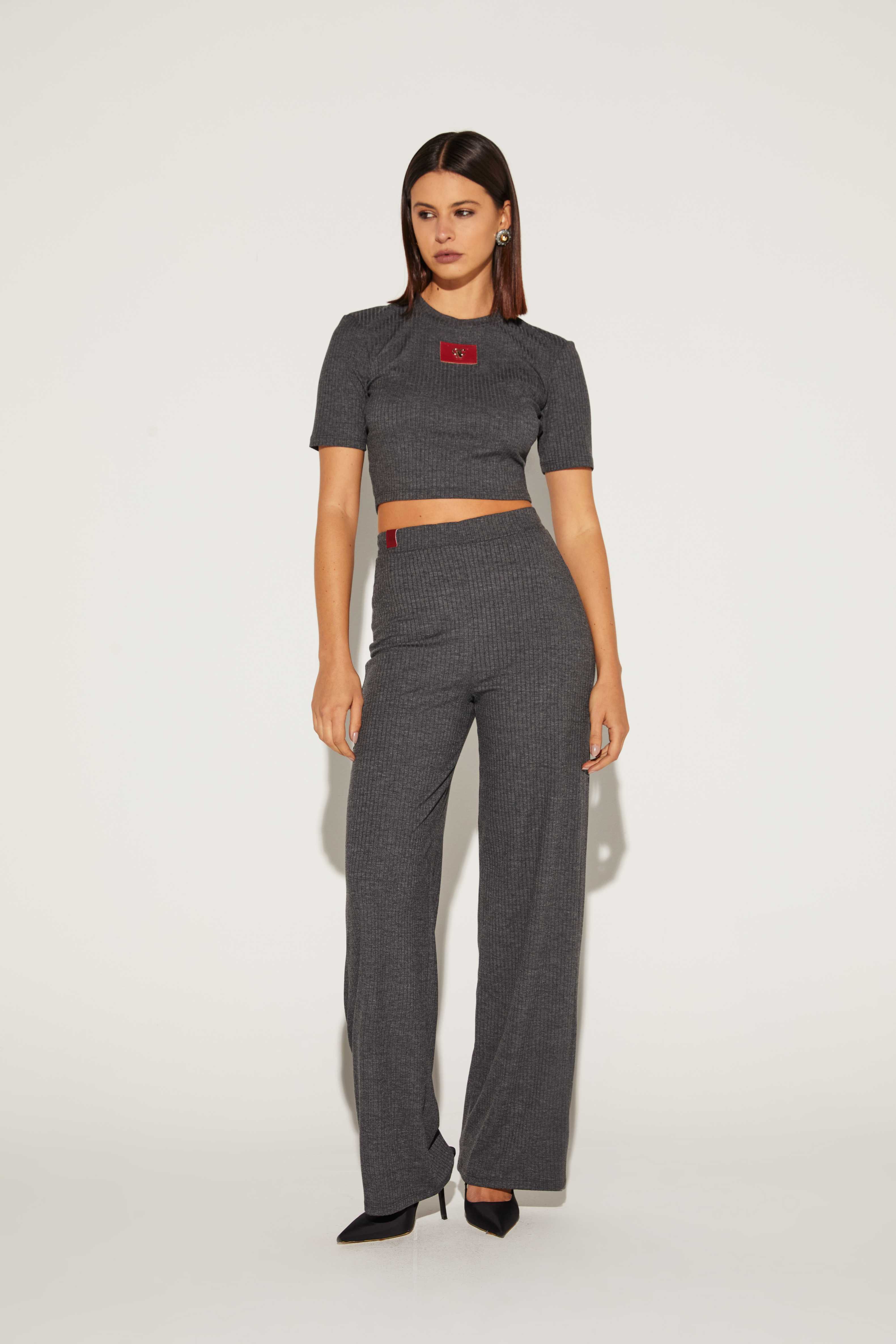 CALÇA RETA FEMININA COMFY ONCA PRETA