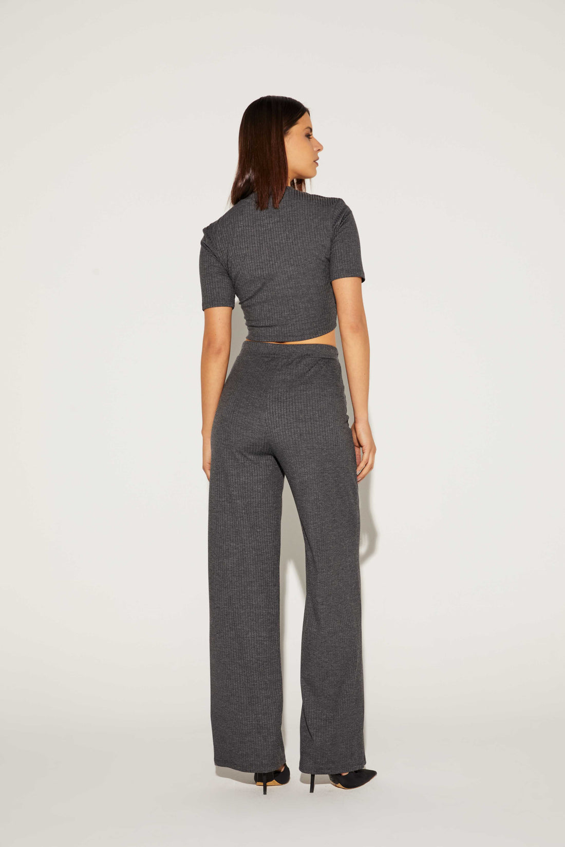 CALÇA RETA FEMININA COMFY ONCA PRETA