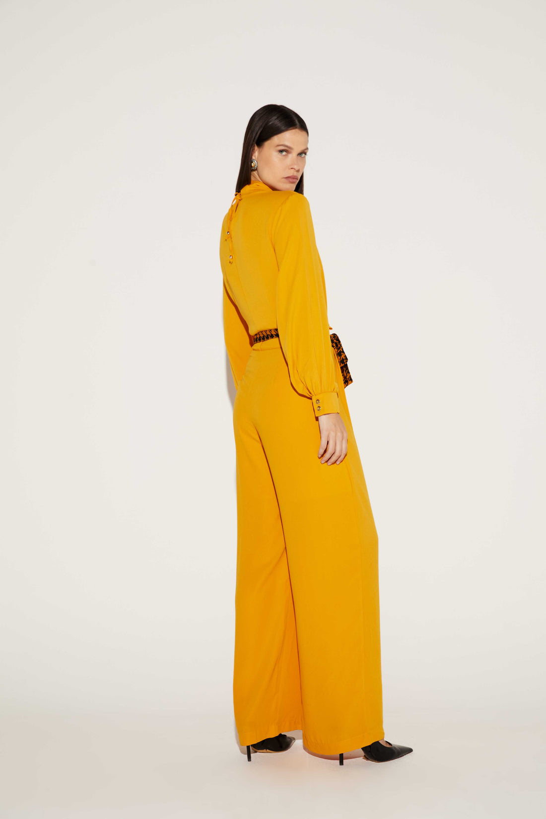 CALÇA FEMININA WIDELEG ALFAIATARIA ONCA PRETA