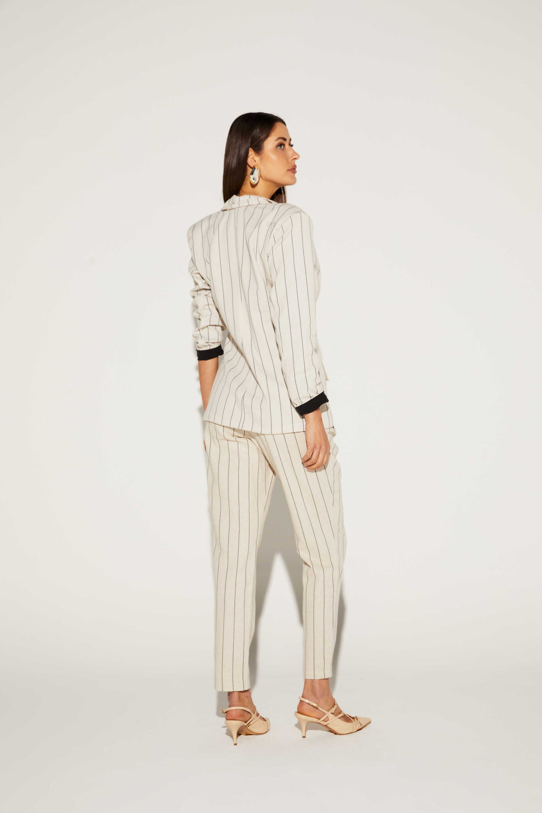 CALÇA ALFAIATARIA RISCA DE GIZ ONCA PRETA