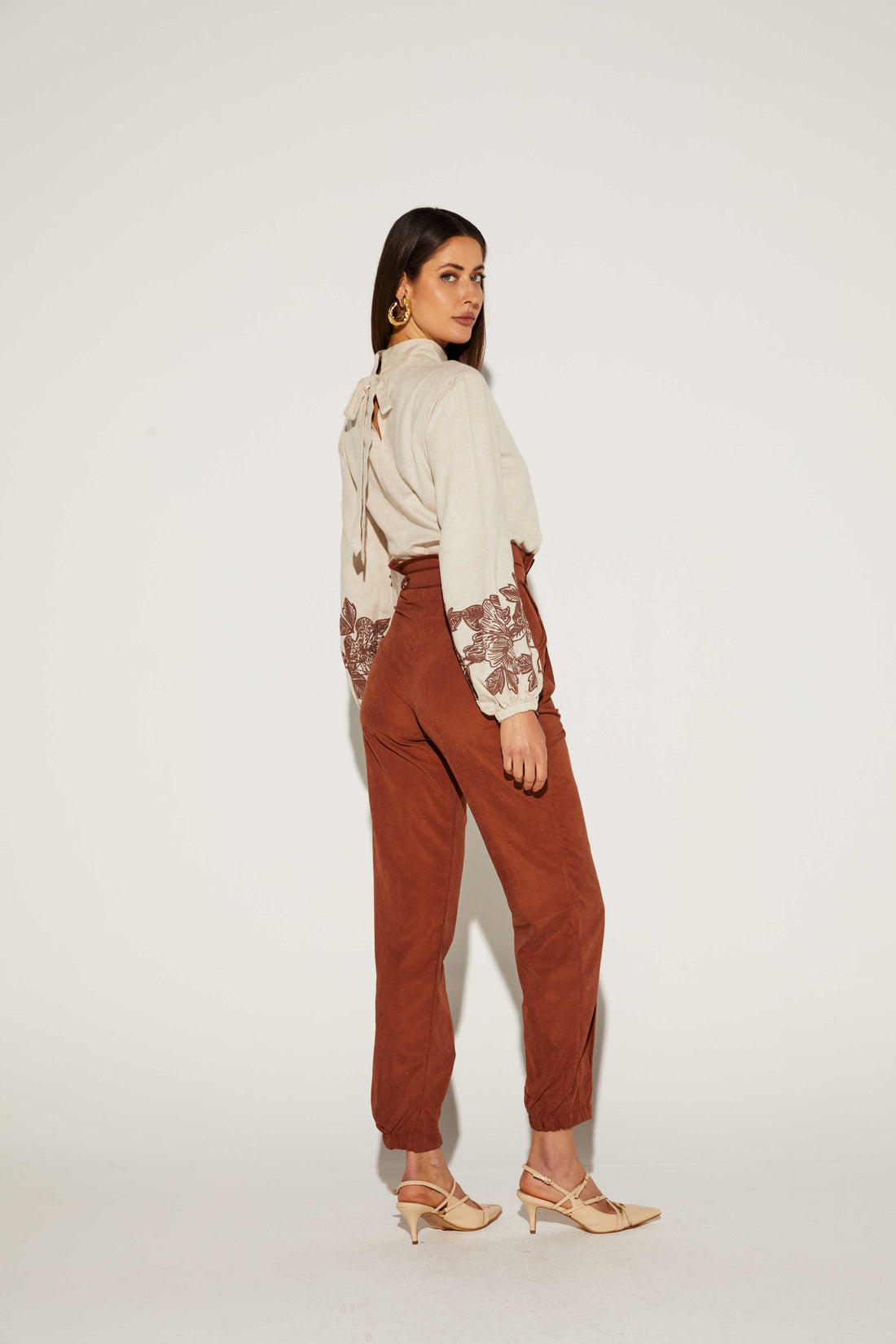 CALÇA FEMININA CLOCHARD CENOURA ONCA PRETA