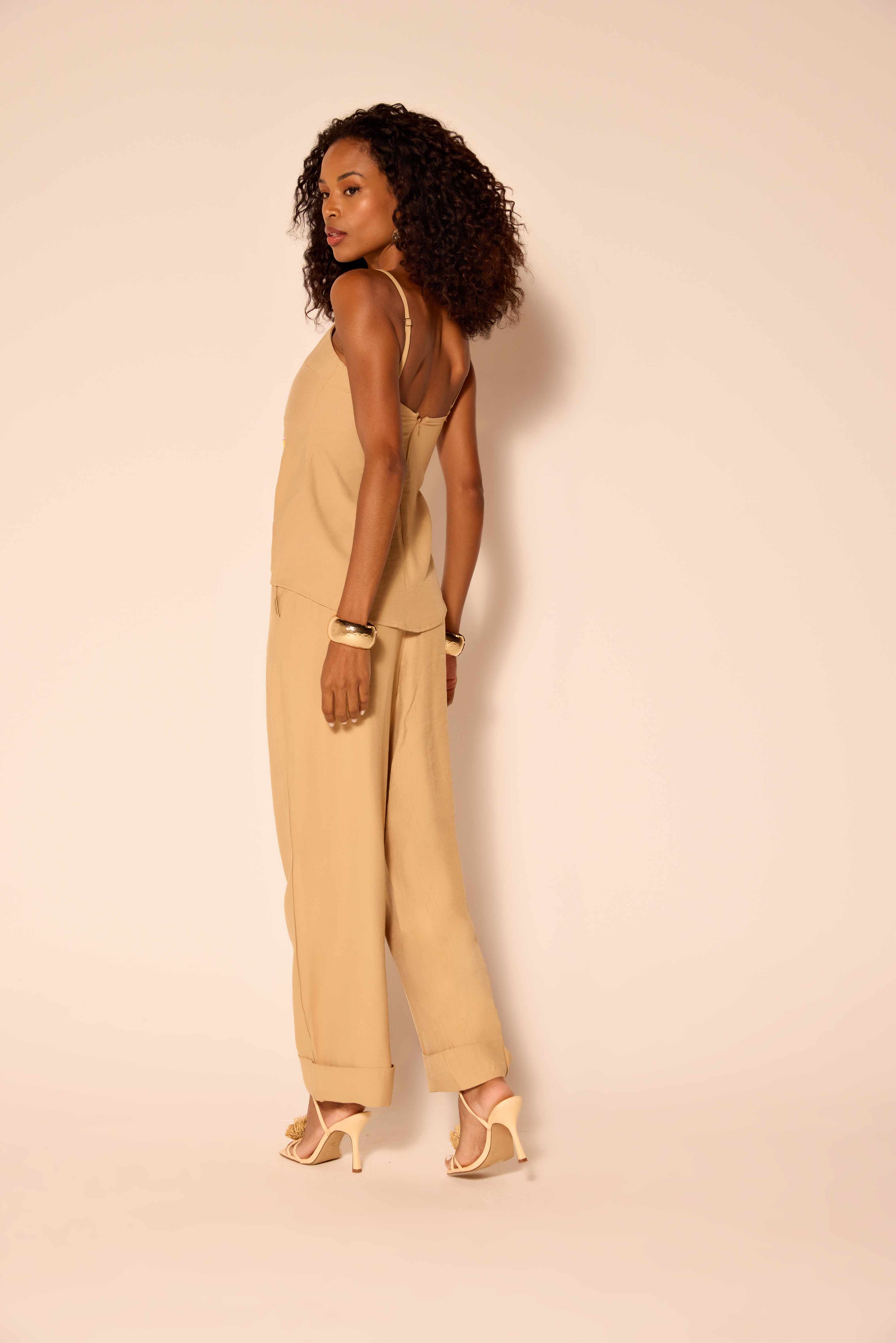 CALÇA FEMININA PANTACOURT ALFAIATARIA ONCA PRETA