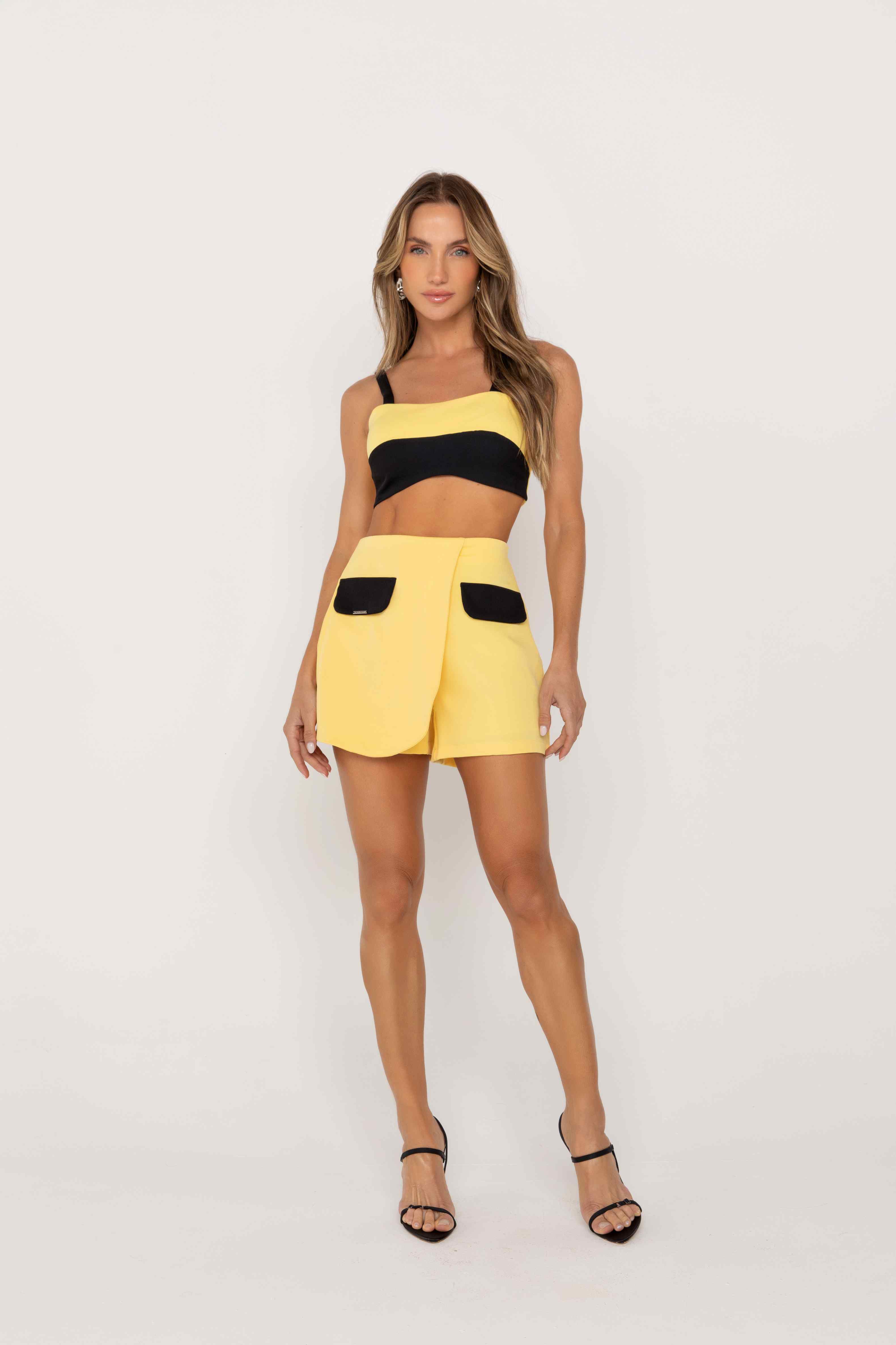 SHORTS SAIA TRANSPASSADO ALFAIATARIA ONCA PRETA