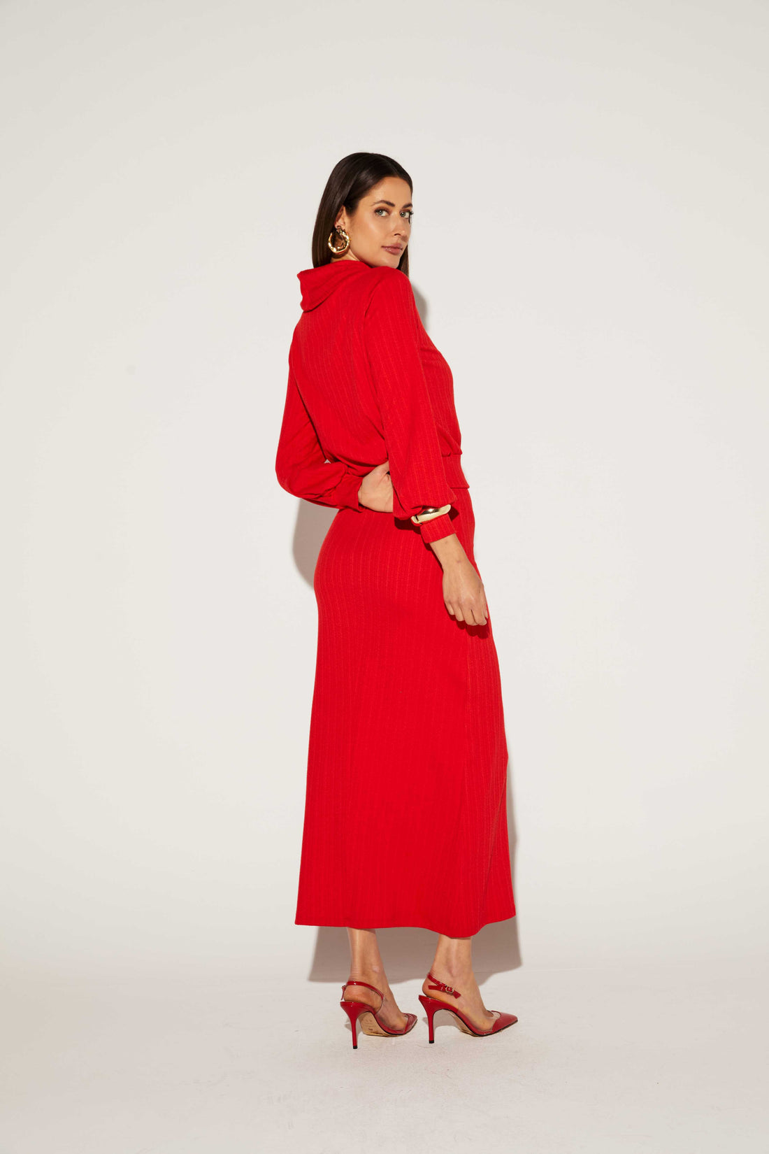 SAIA MIDI FEMININA COMFY FENDA FRONTAL ONCA PRETA