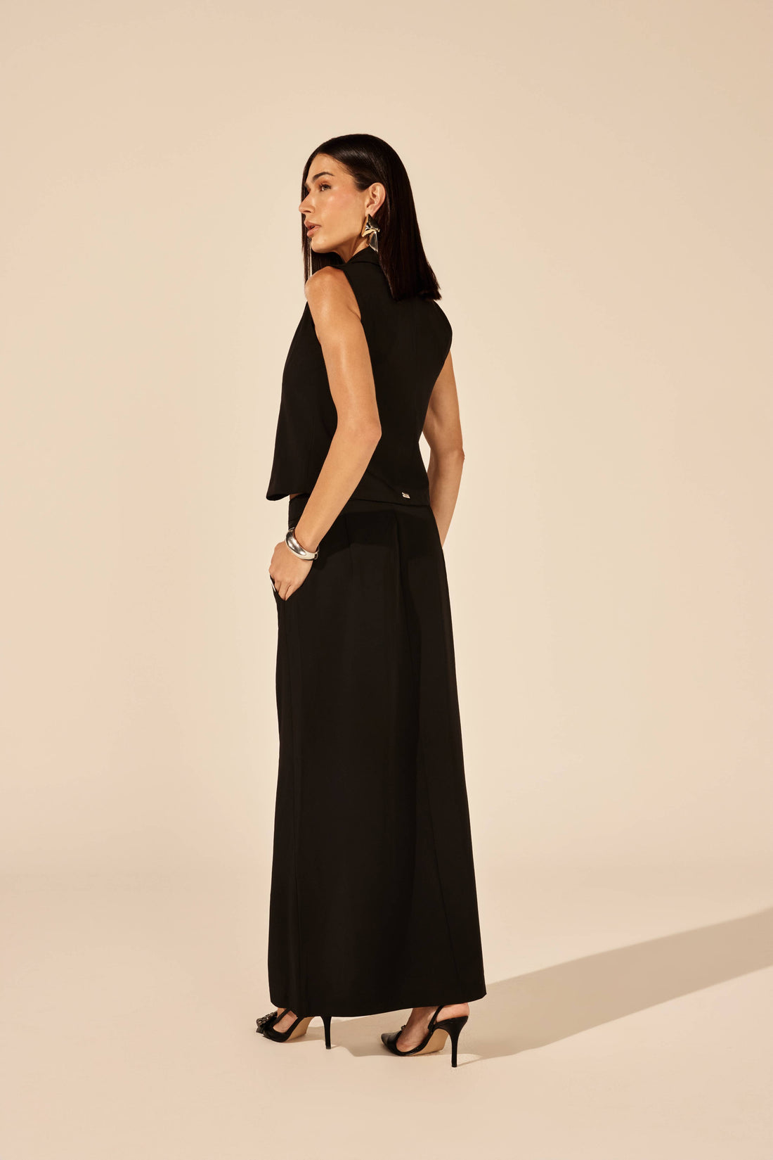 SAIA MIDI BOLSO EMBUTIDO PRETO