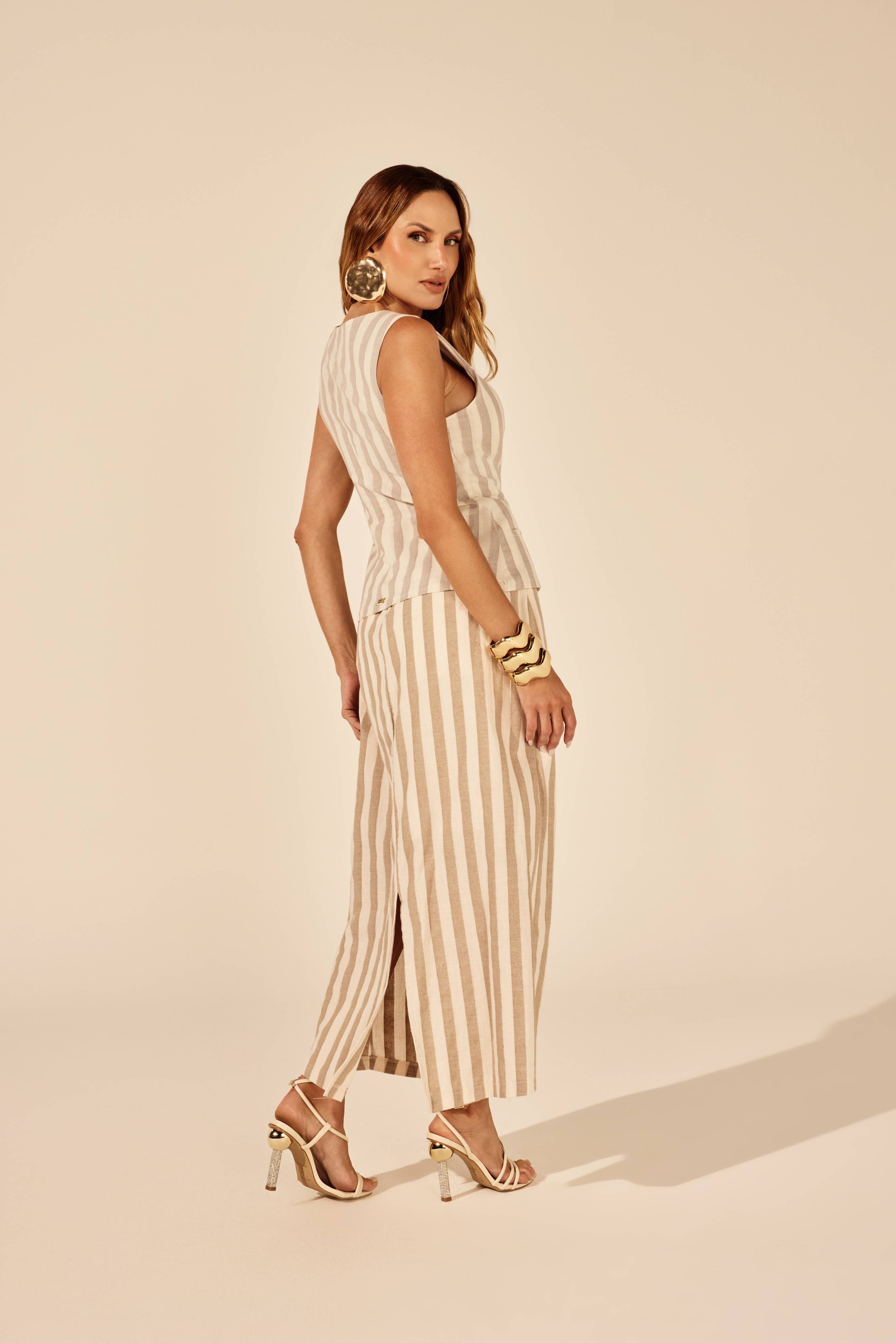 SAIA ALFAIATARIA LISTRADA BEGE E OFF WHITE