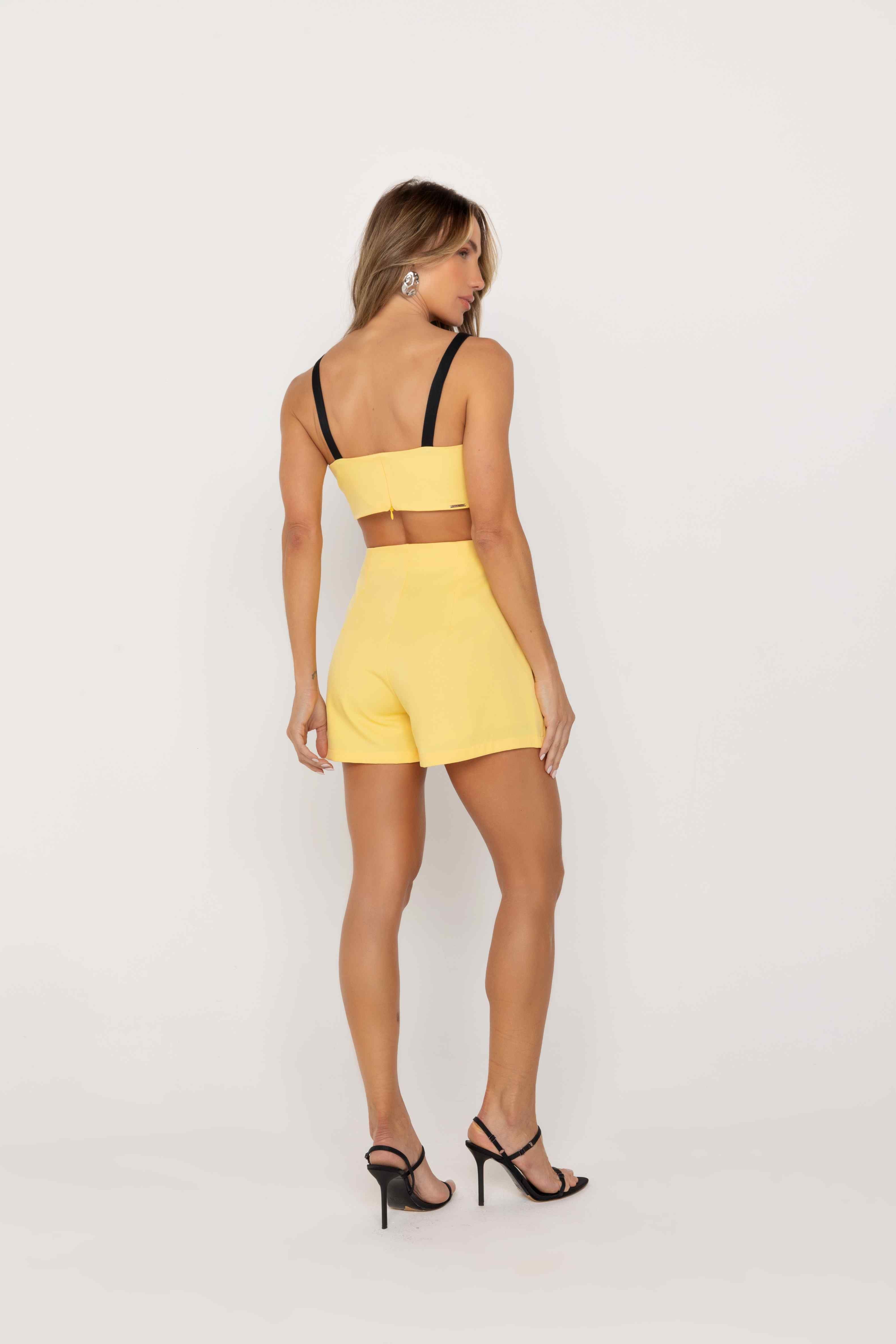 SHORTS SAIA TRANSPASSADO ALFAIATARIA ONCA PRETA