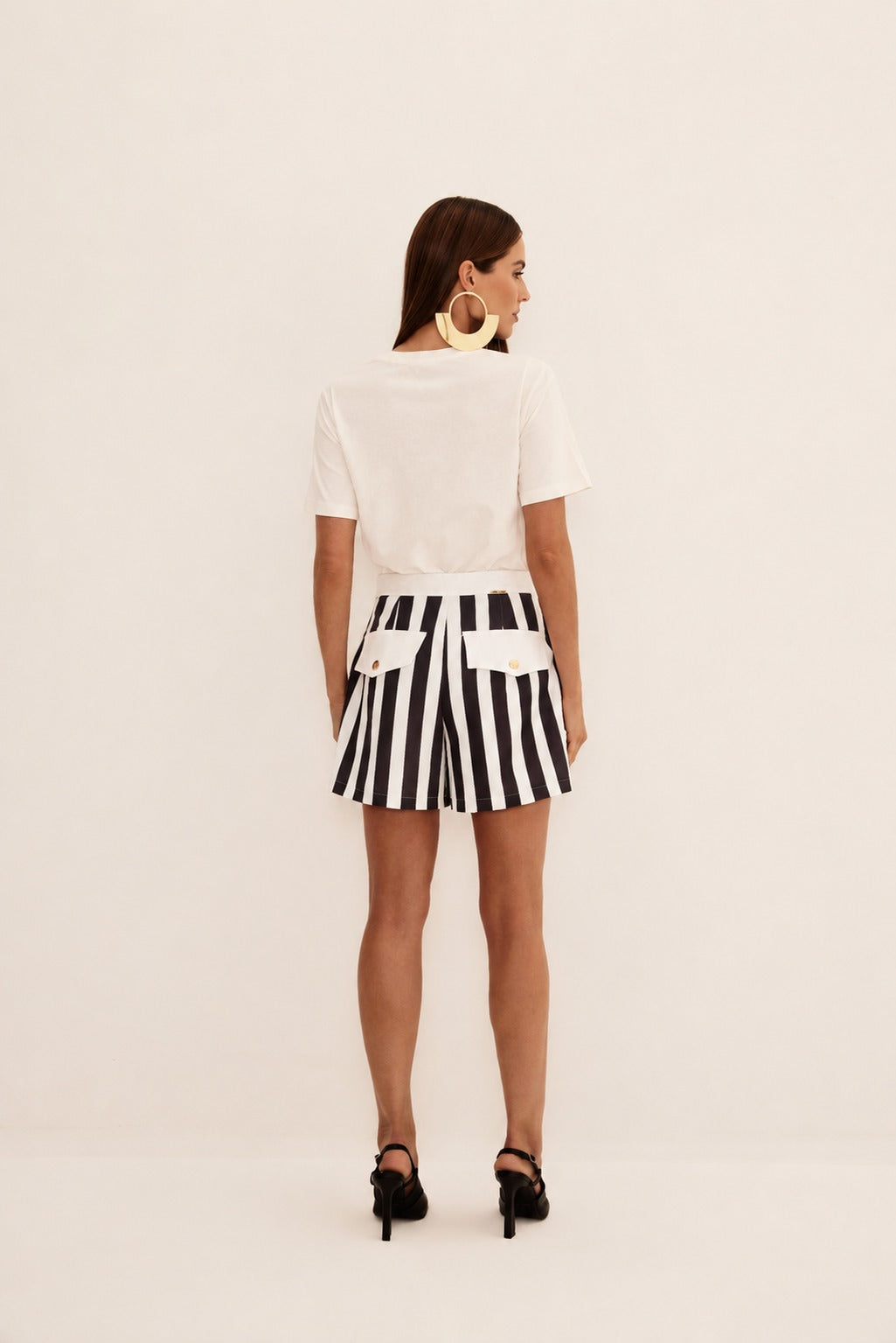 T-SHIRT TRADICIONAL APLICAÇÃO
