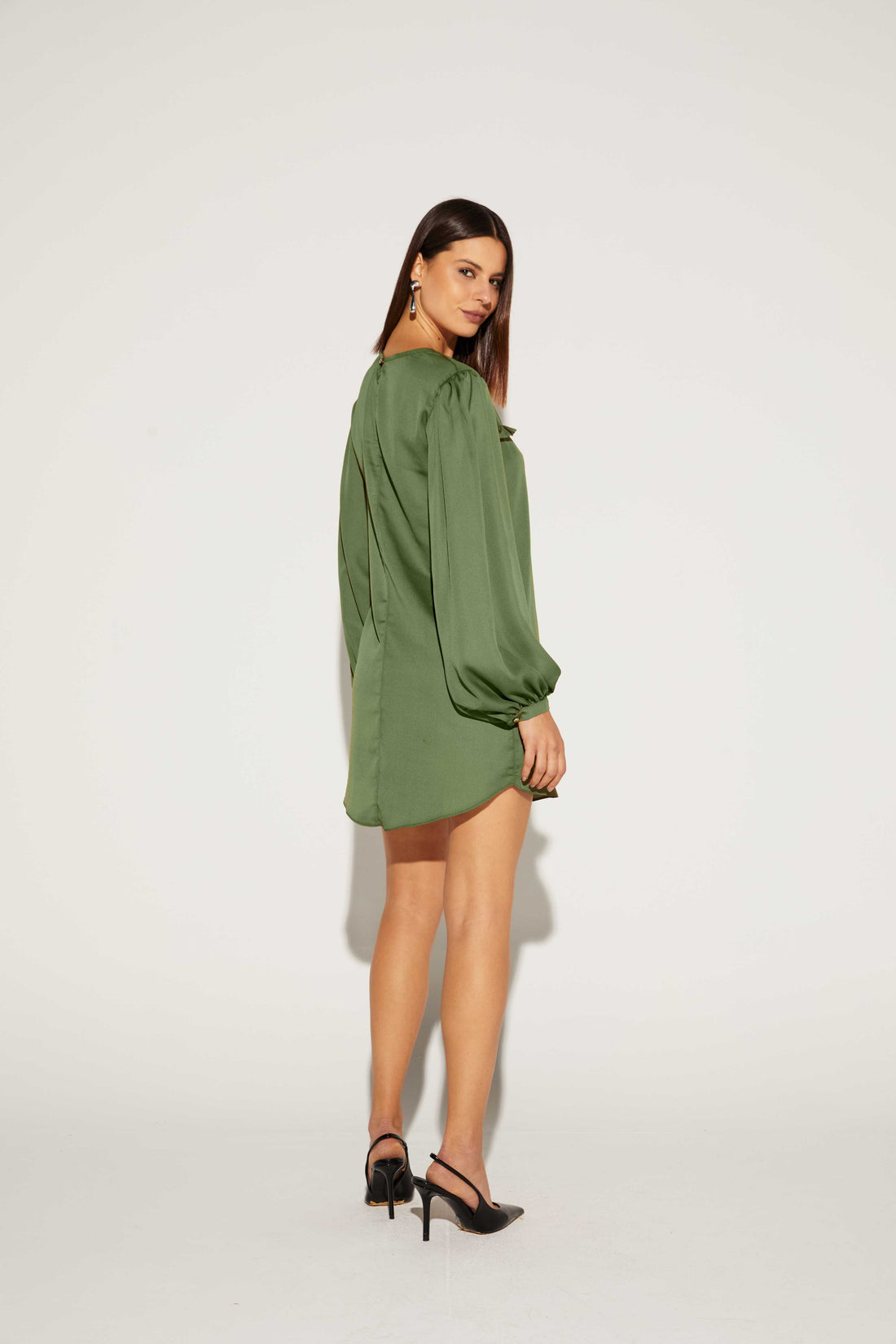 VESTIDO CURTO FEMININO MANGA BALONE ONCA PRETA