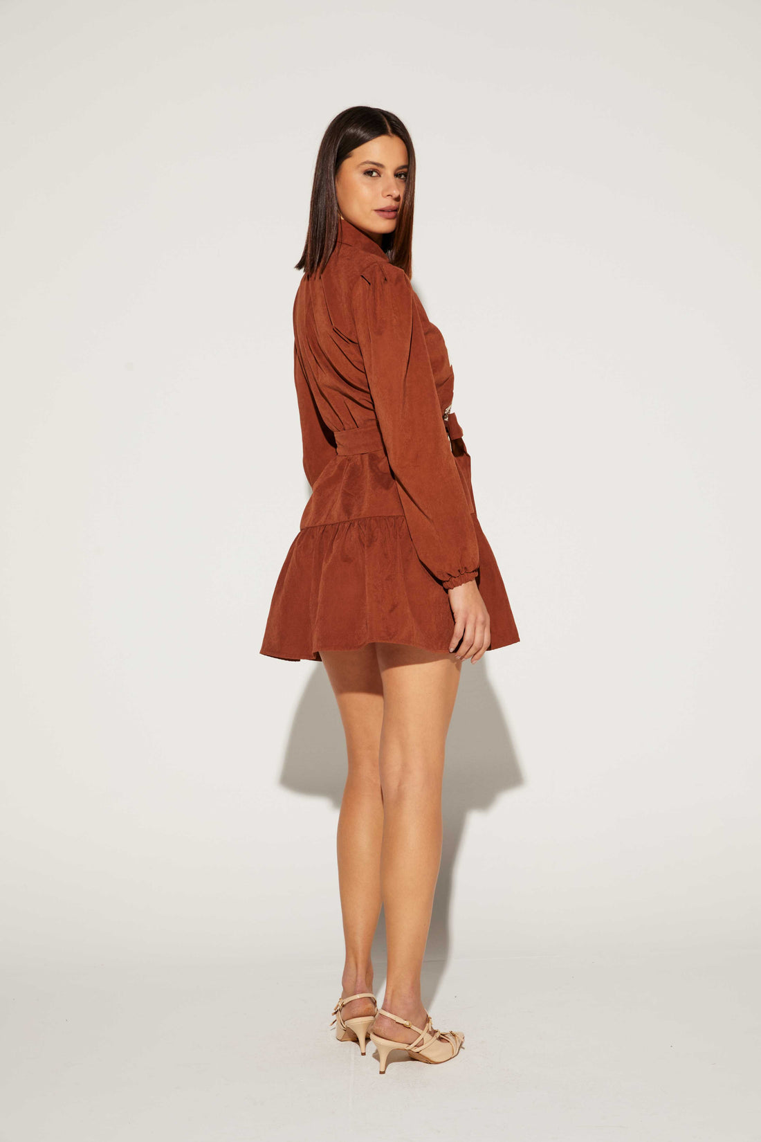 VESTIDO FEMININO CURTO APLICAÇÃO PUFF ONCA PRETA