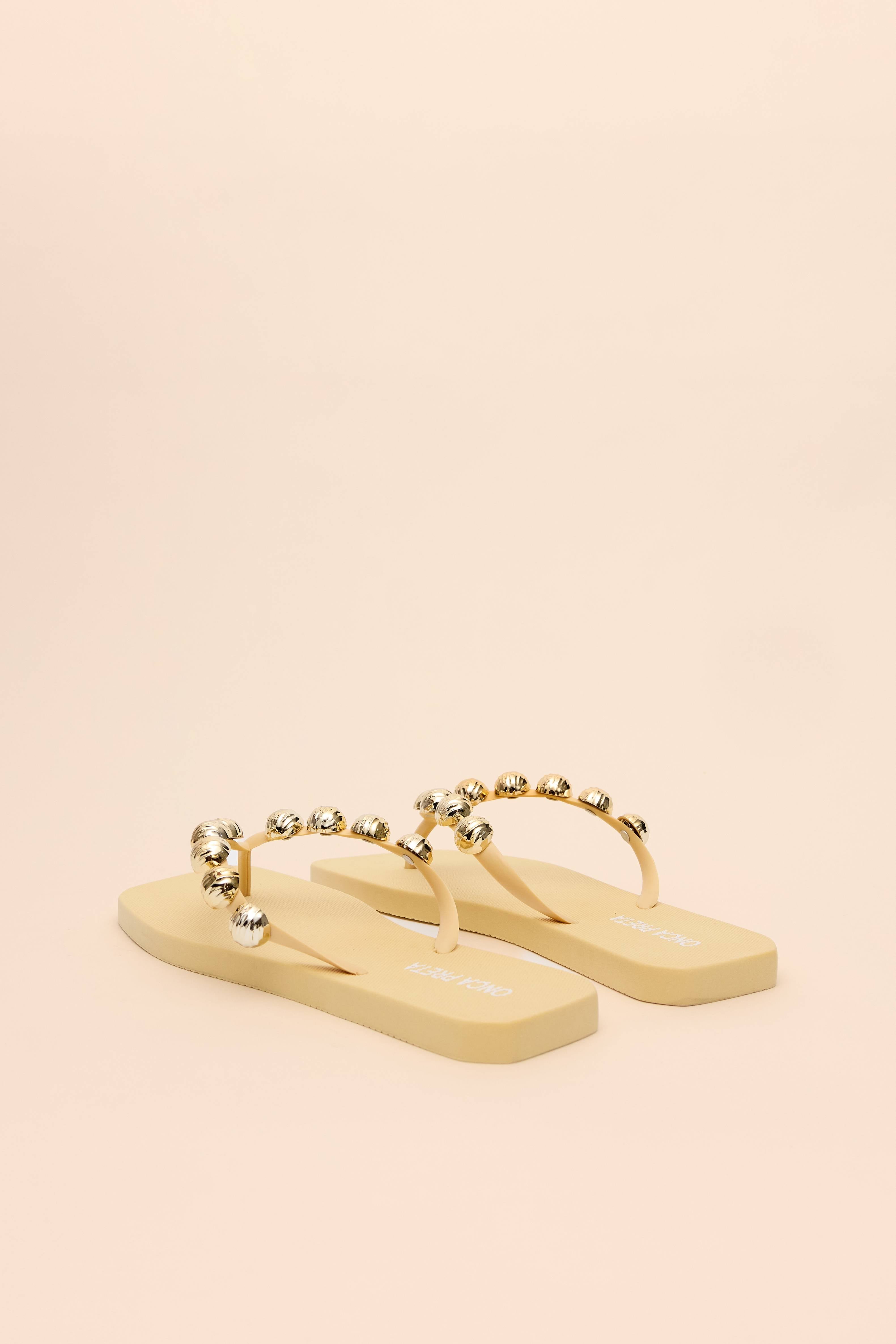 CHINELO BOLOTAS METAL TIRAS