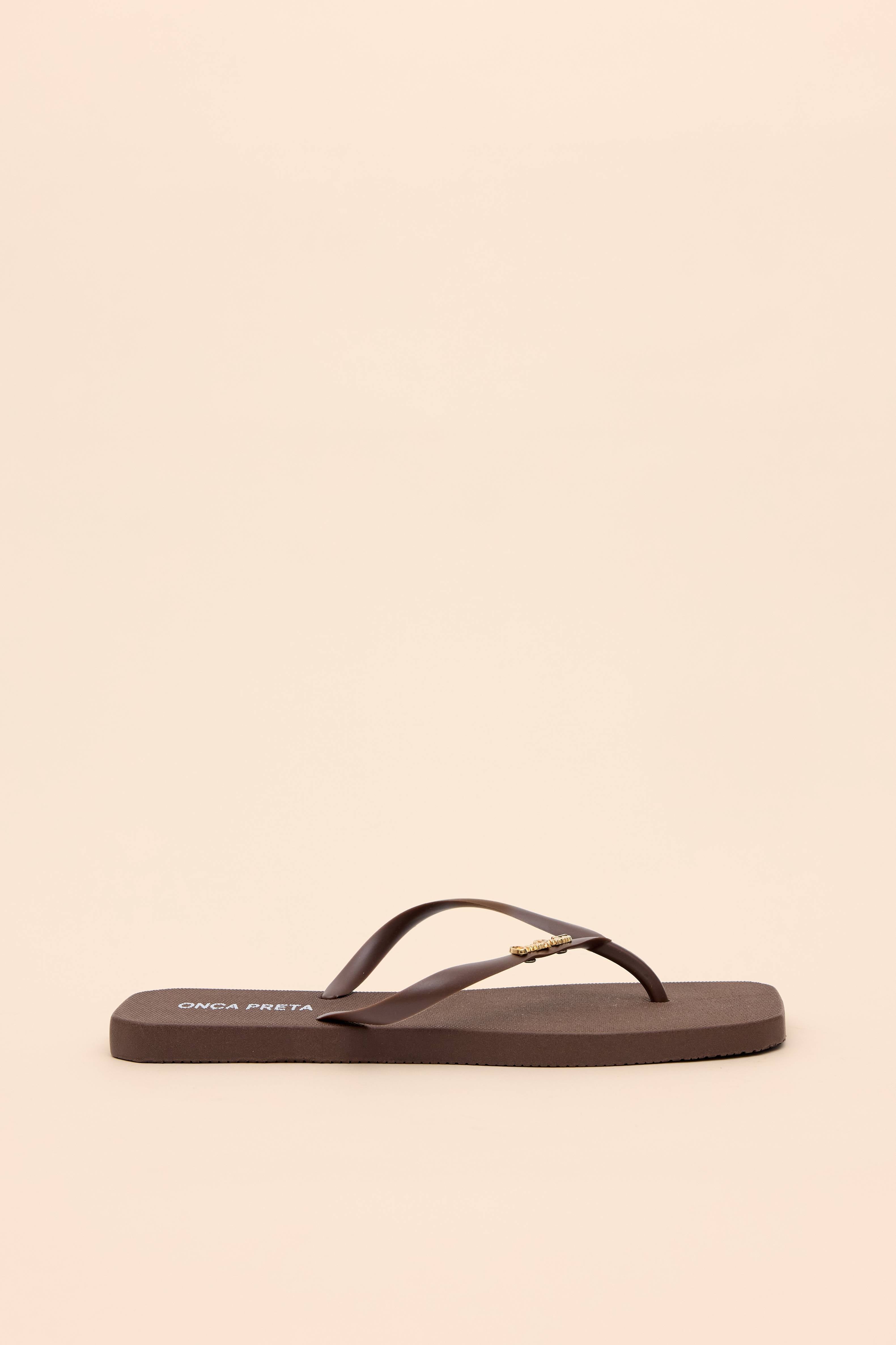 CHINELO METAL ASSINATURA BASE QUADRADA