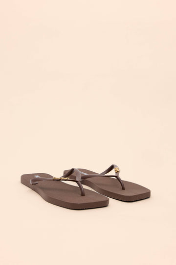 CHINELO METAL ASSINATURA BASE QUADRADA