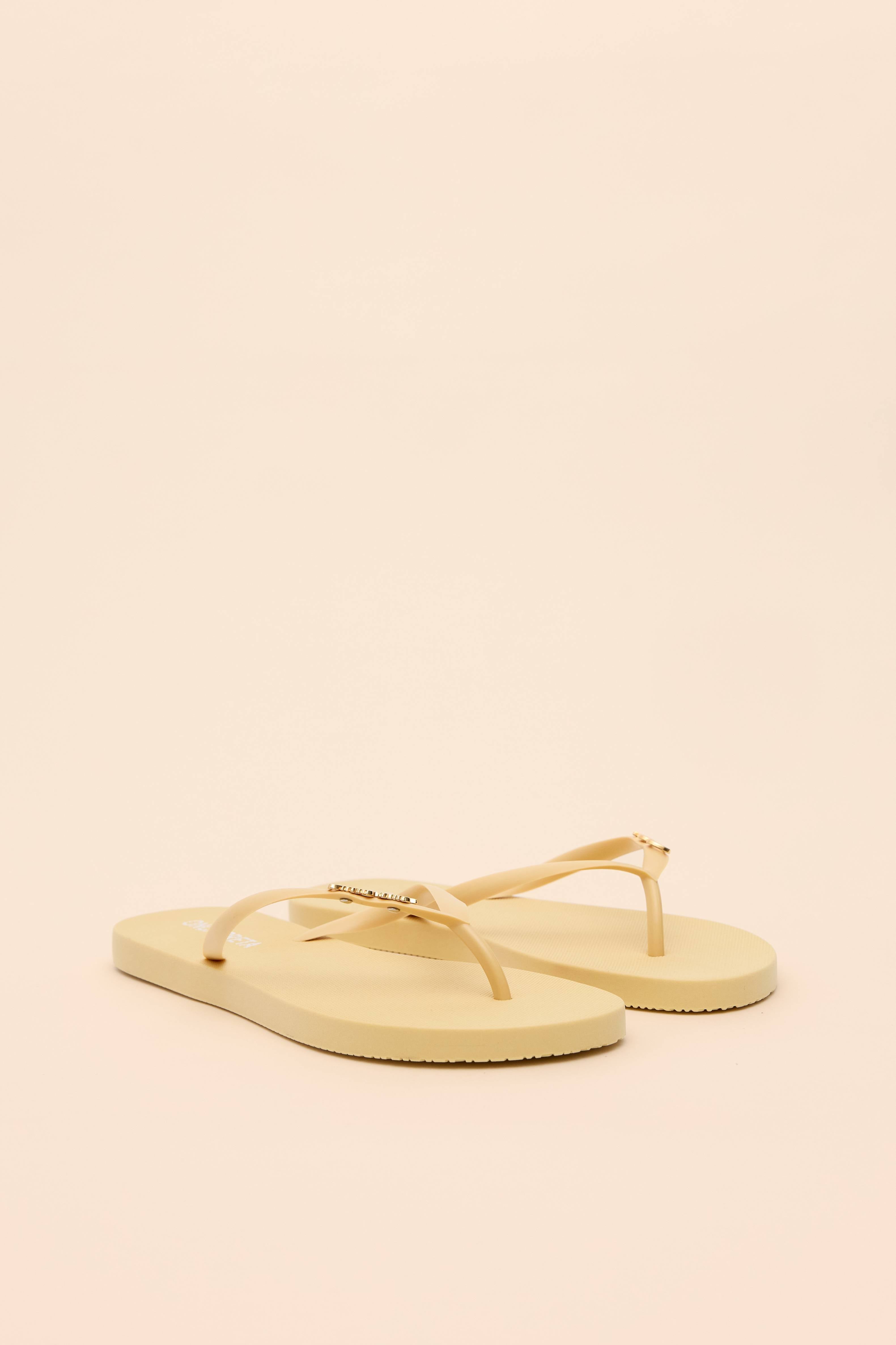 CHINELO METAL ASSINATURA BASE ARREDONDADA