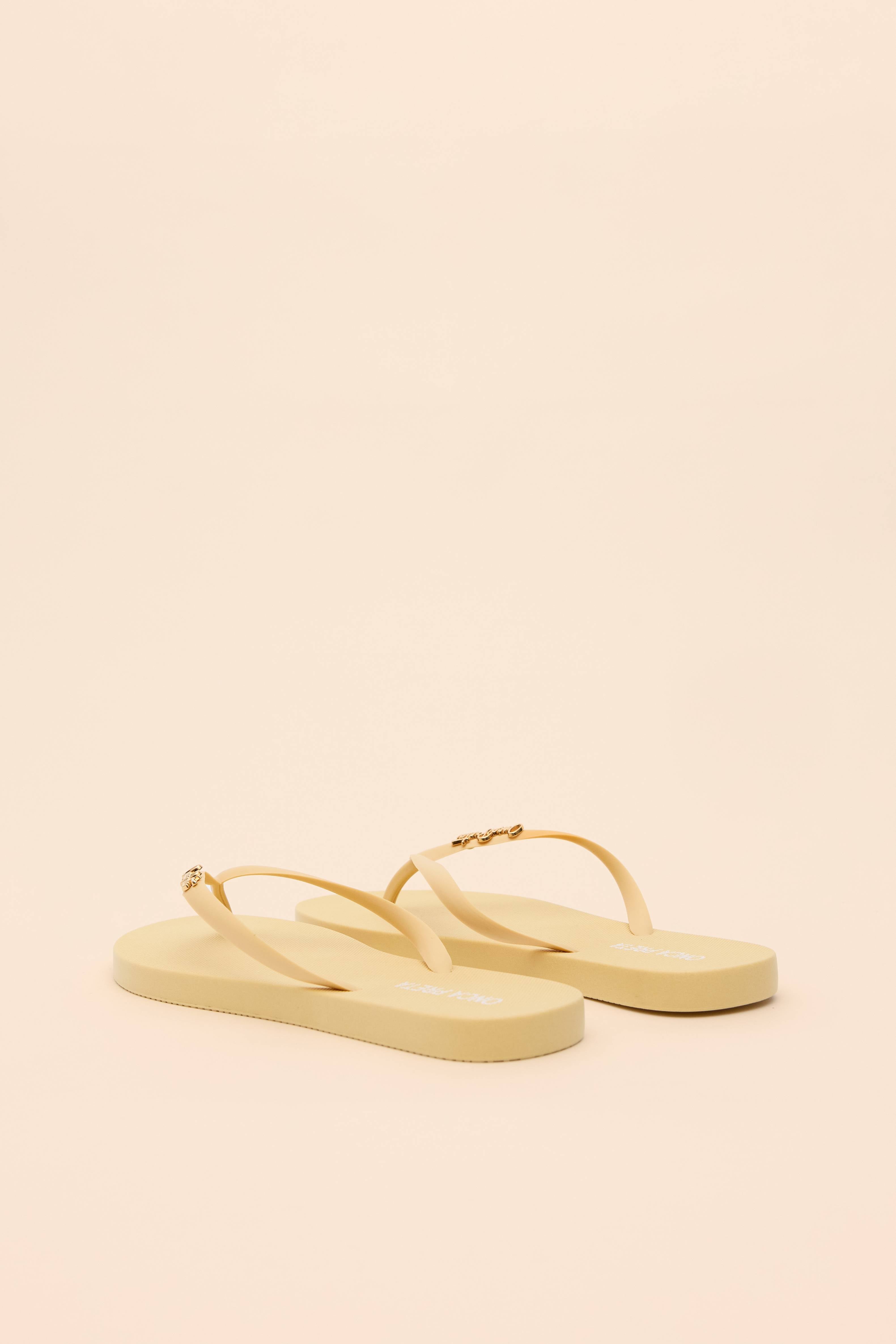 CHINELO METAL ASSINATURA BASE ARREDONDADA
