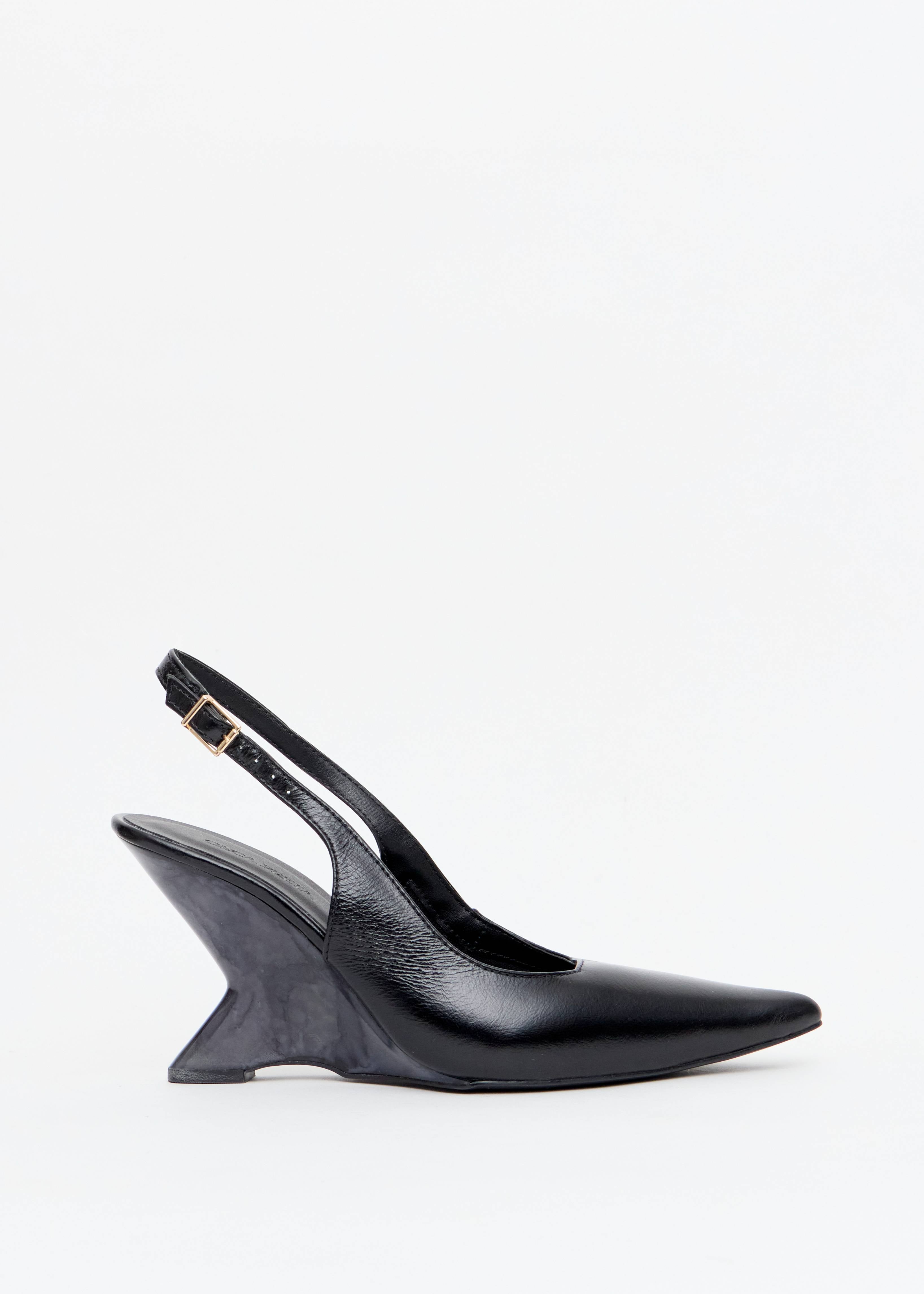 SCARPIN SLINGBACK SALTO ANABELA CASEíNA