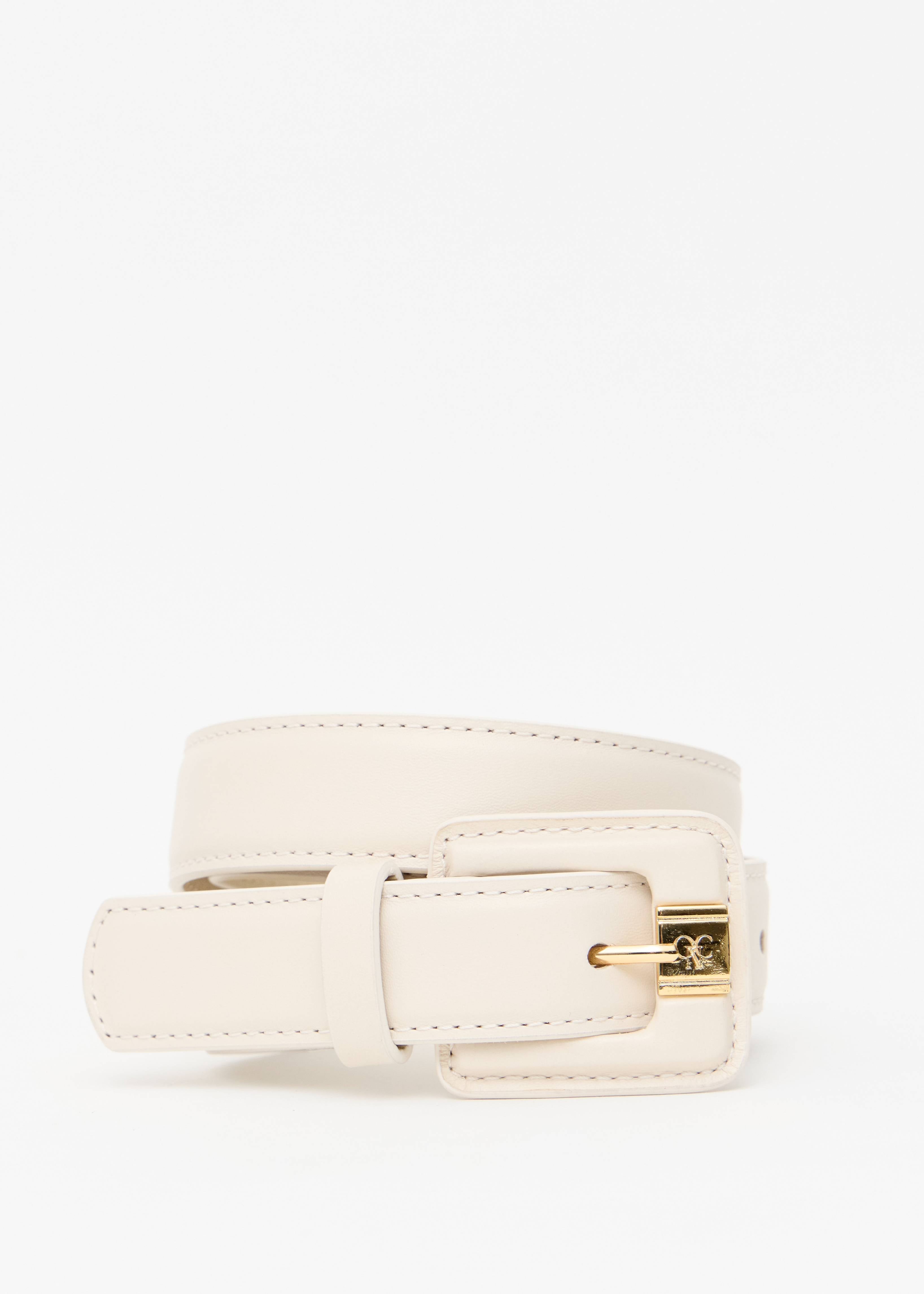 Cinto napa off white fivela revestida monograma OP dourado Onça Preta