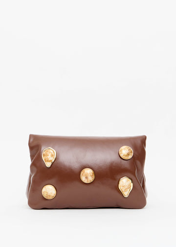 Bolsa tira colo pedraria caseina chocolate frente - Onça Preta