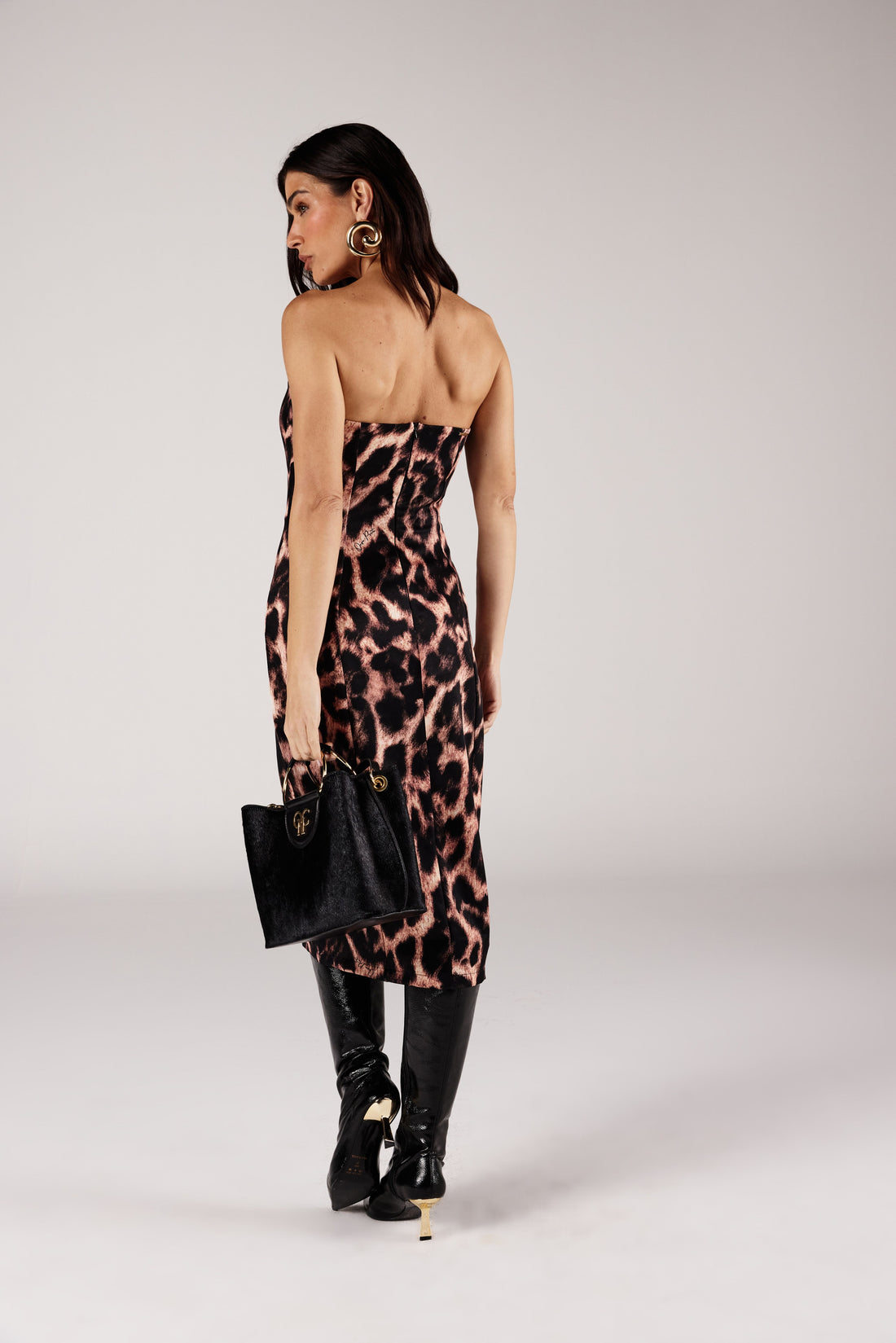 VESTIDO MIDI FEMININO ESTAMPADO COM CINTO ONÇA PRETA