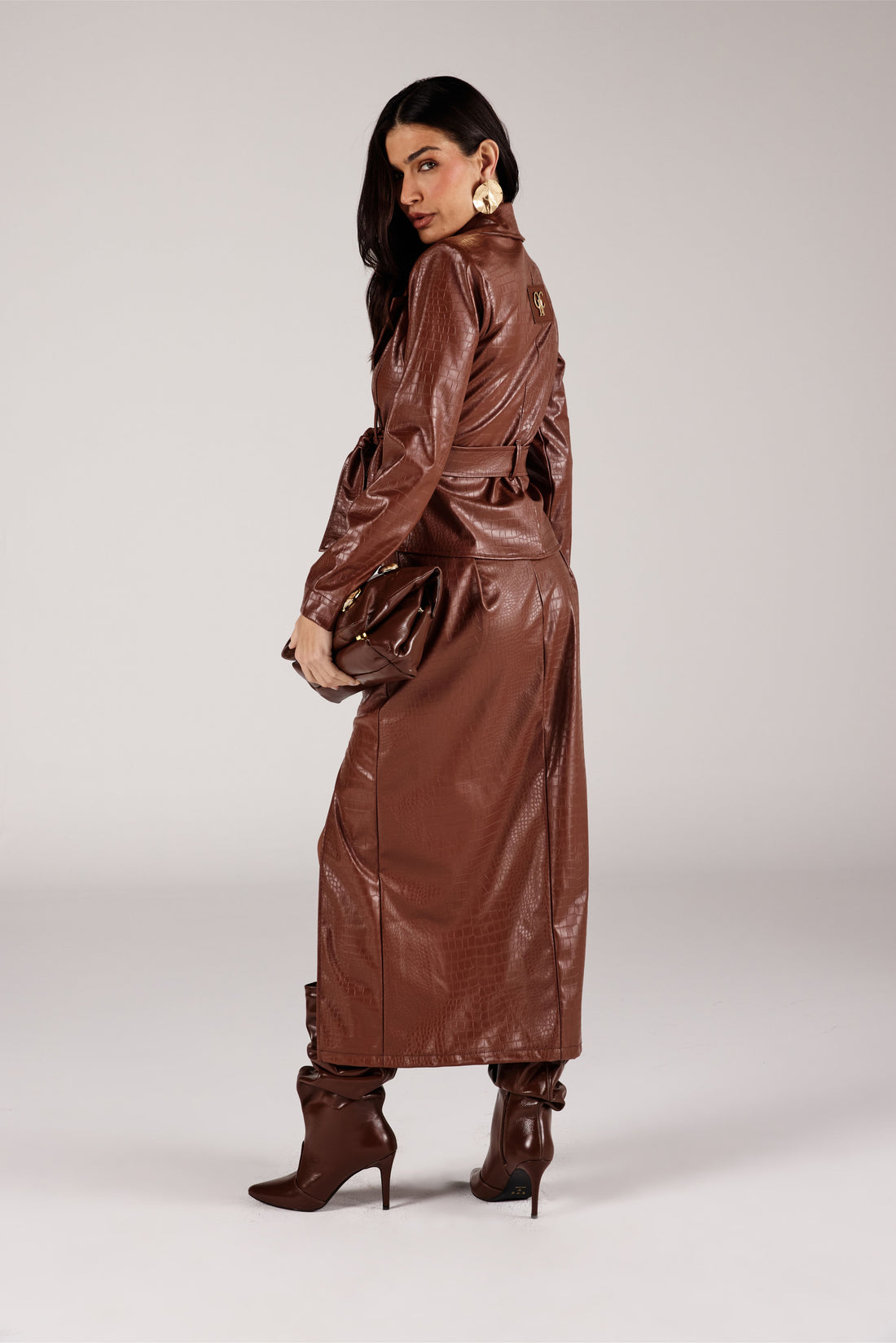 SAIA MIDI FEMININA FENDA FRONTAL CROCO ONÇA PRETA